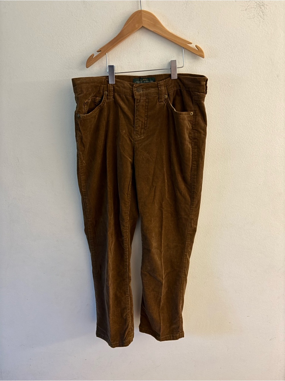 Lauren Ralph Lauren Brown Corduroy Womens Pants, Size 6 Petite. Straight leg.